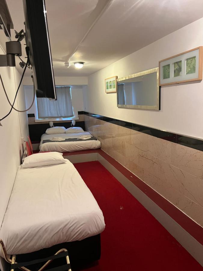 Max Hotel Amsterdam Exterior photo